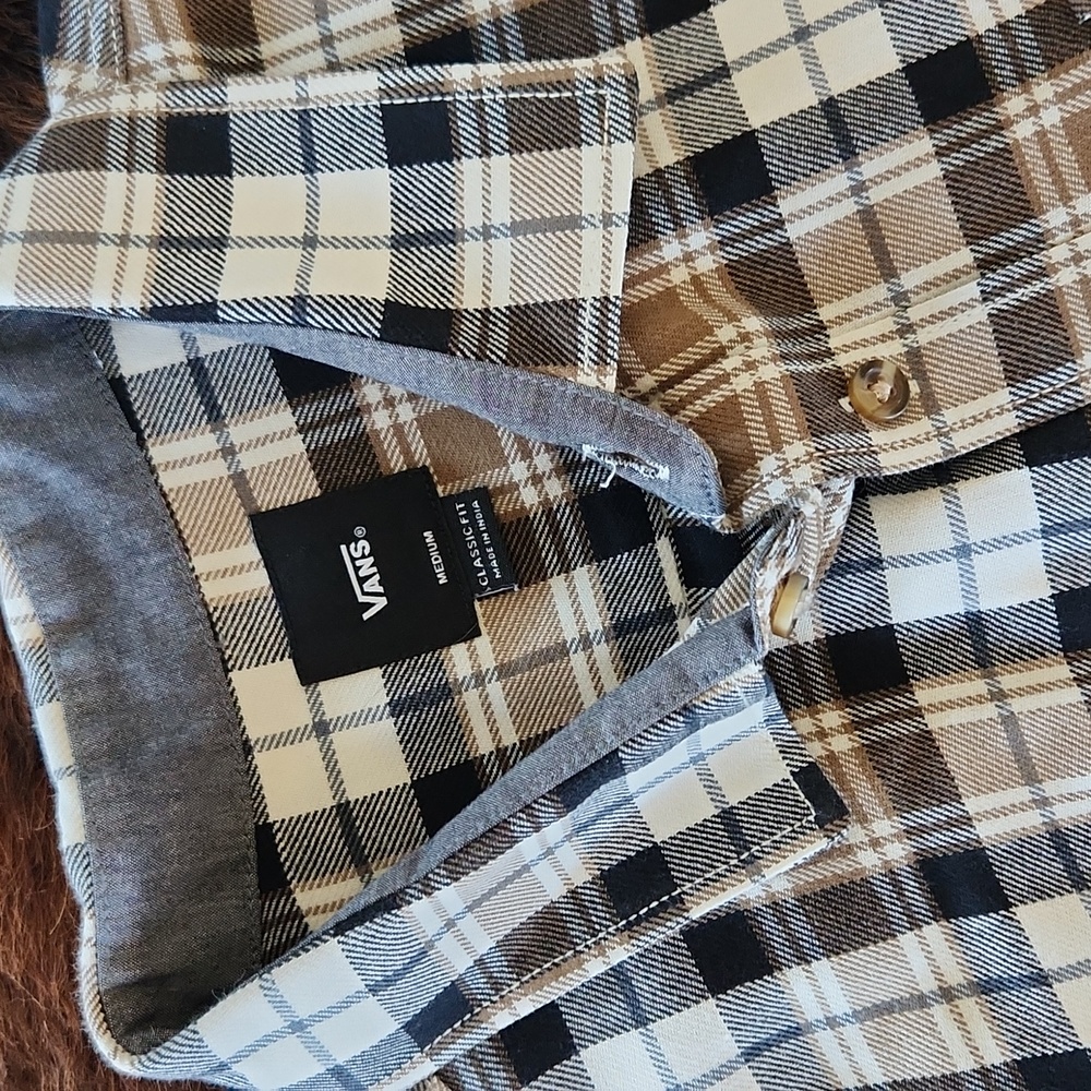 Vans mens flannel button-down - Picture 2 of 6